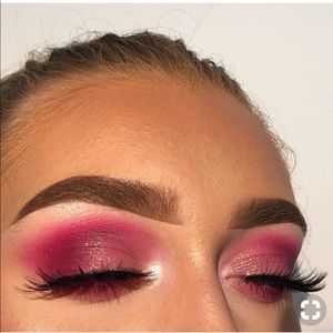 Meet your Posher, Cami 🎀🌈🦄👩🏻💜💚💙💛